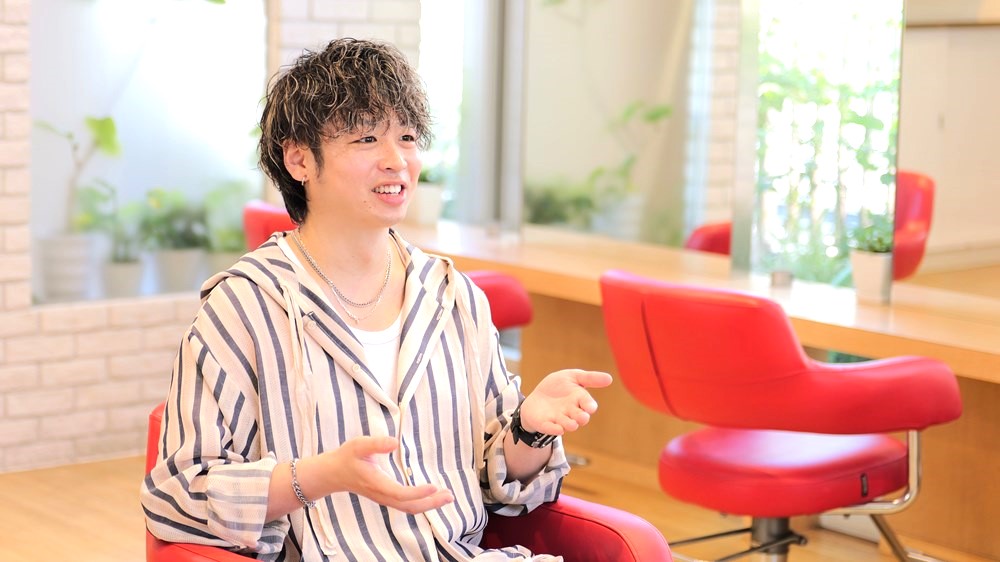 【心斎橋 美容室】プロフェッショナルなカラーリストが叶えるトレンドも個性も楽しめる髪色