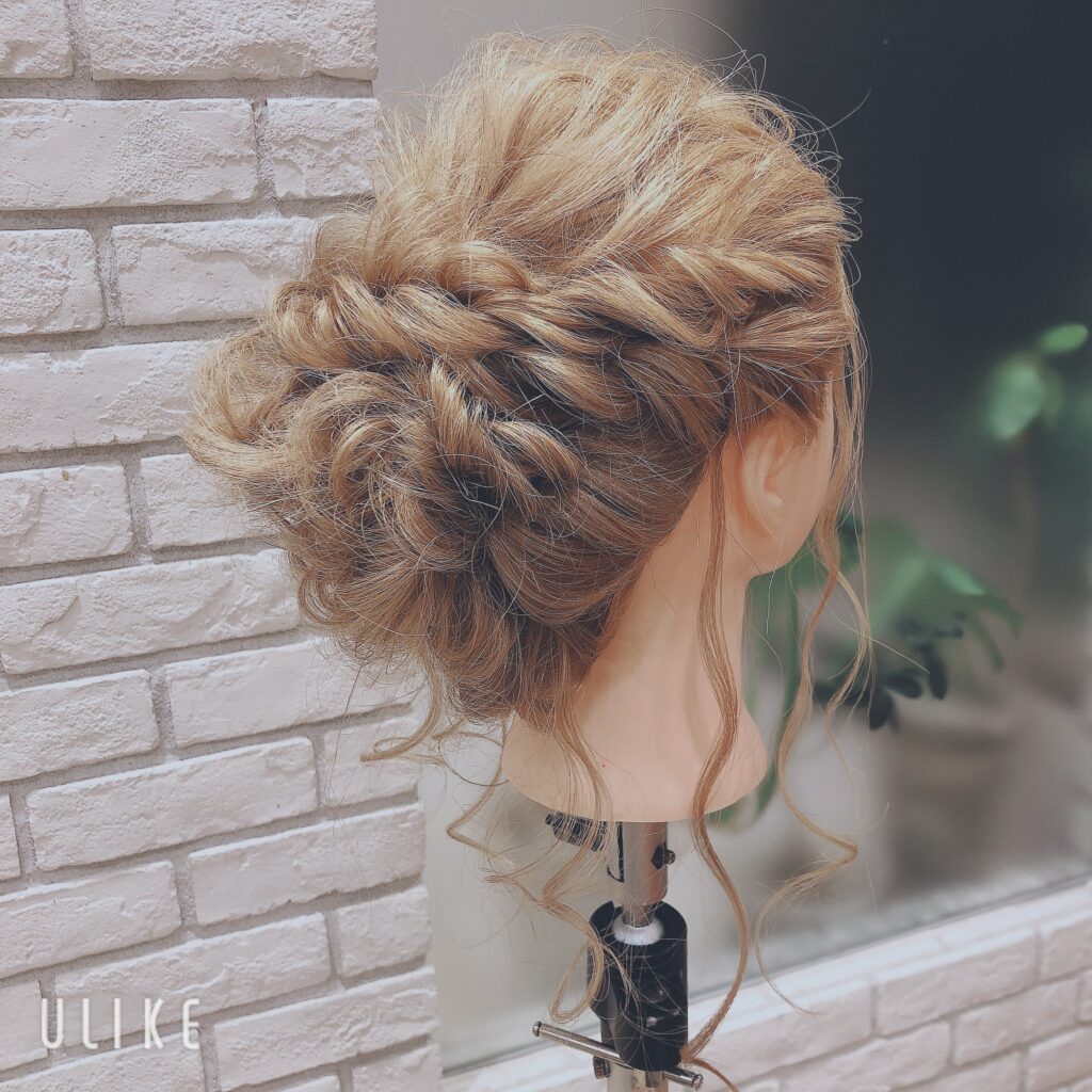 成人式ヘアセット おくれ毛いっぱい出して今風まとめ髪！！